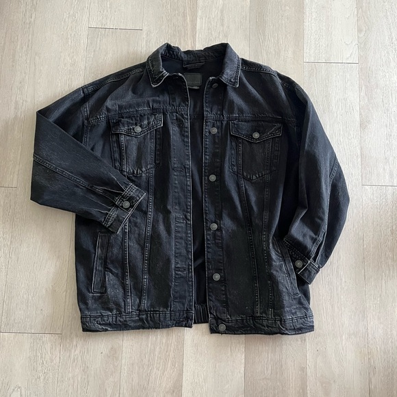 American Eagle Oversized Denim Jacket - Picture 1 of 3